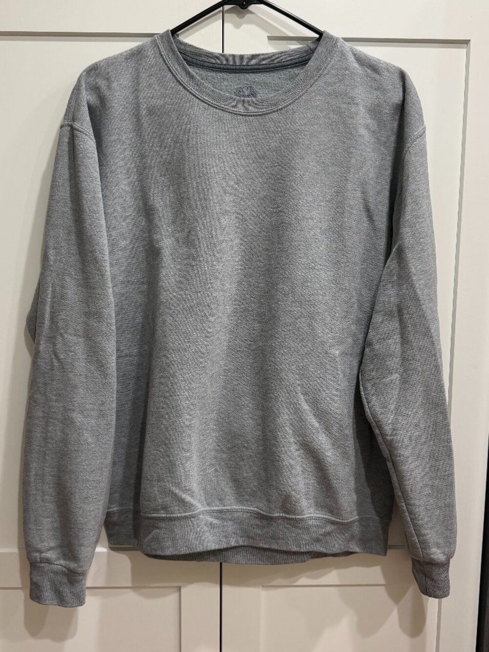 Fruit of the Loom Men's Gray Sweatshirt, Medium, Long Sleeve